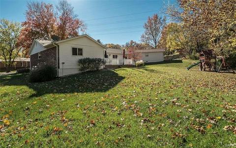 1056 Parkwatch Dr, Ballwin, MO 63011 photo 63