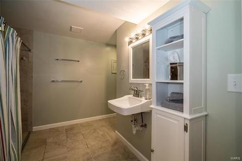 1056 Parkwatch Dr, Ballwin, MO 63011 photo 56