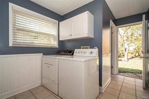 1056 Parkwatch Dr, Ballwin, MO 63011 photo 34