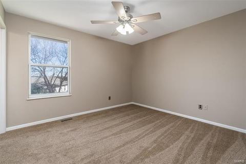 54 Royal Oaks Dr, O'fallon, MO 63366 photo 9