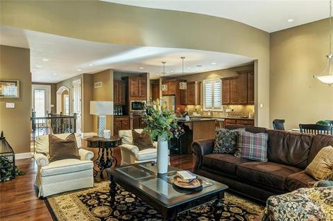 16338 Baxter Rd, Chesterfield, MO 63005 photo 18