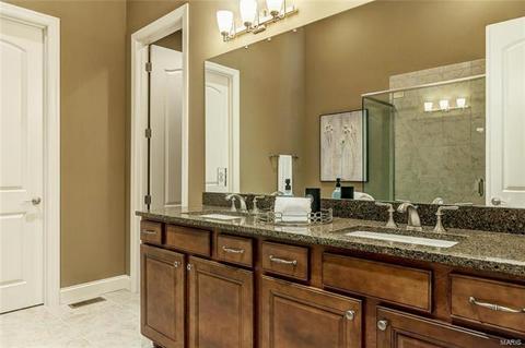 16338 Baxter Rd, Chesterfield, MO 63005 photo 23