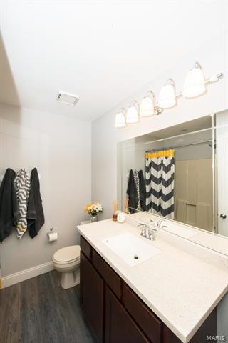 1105 Westrun Dr, Ballwin, MO 63021 photo 16