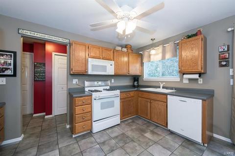 1105 Westrun Dr, Ballwin, MO 63021 photo 8