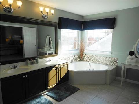 934 Midpoint Dr, O'fallon, MO 63366 photo 61