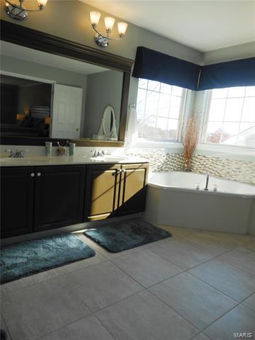 934 Midpoint Dr, O'fallon, MO 63366 photo 62