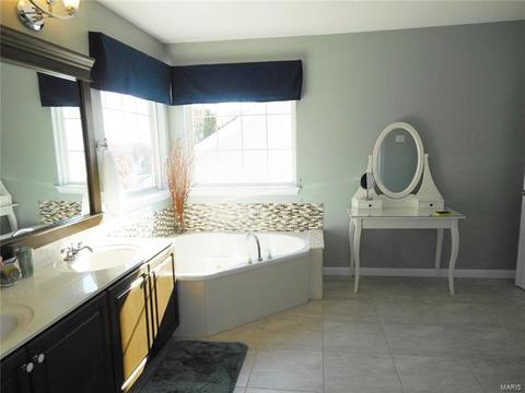 934 Midpoint Dr, O'fallon, MO 63366 photo 60