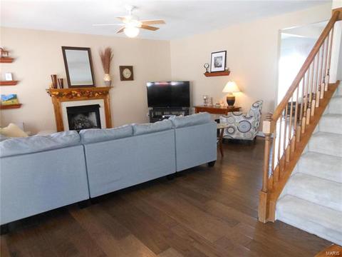 934 Midpoint Dr, O'fallon, MO 63366 photo 12