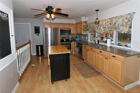 655 Twigwood Dr, Ballwin, MO 63021 photo 7