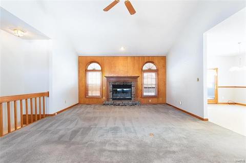 6 Treeline Dr, O'fallon, MO 63366 photo 4