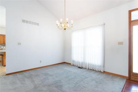 6 Treeline Dr, O'fallon, MO 63366 photo 6