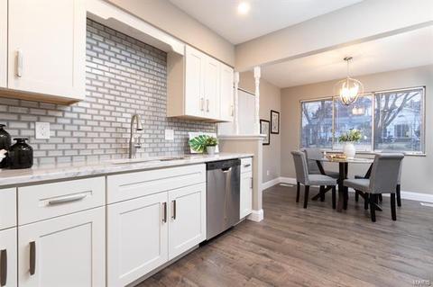 9365 Cinnabar, Saint Louis, MO 63126 photo 9