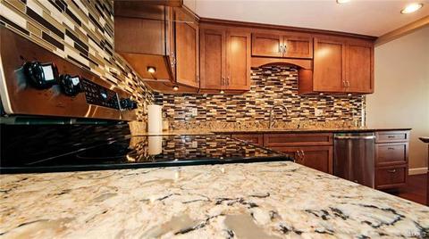 7 Dixie Way, Saint Charles, MO 63303 photo 6