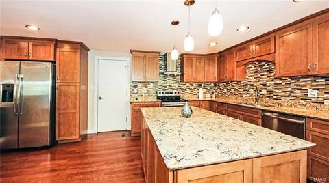 7 Dixie Way, Saint Charles, MO 63303 photo 10