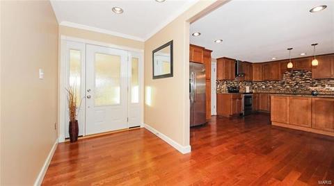 7 Dixie Way, Saint Charles, MO 63303 photo 3