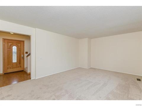 998 Conestoga Dr, Manchester, MO 63021 photo 3