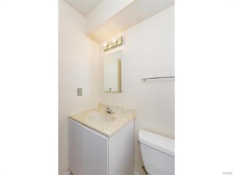 998 Conestoga Dr, Manchester, MO 63021 photo 11
