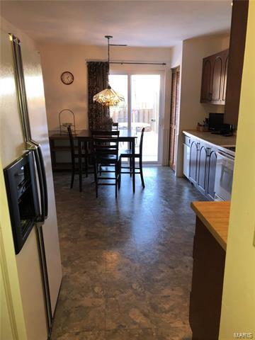 306 Carmel Woods Dr, Ellisville, MO 63021 photo 5