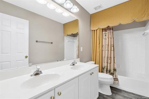 1208 Arbor Bluff Cir, Ballwin, MO 63021 photo 32
