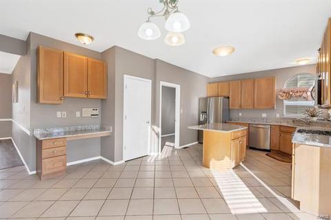 1208 Arbor Bluff Cir, Ballwin, MO 63021 photo 15