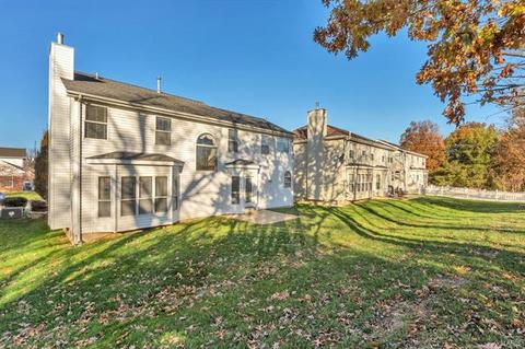 1208 Arbor Bluff Cir, Ballwin, MO 63021 photo 42