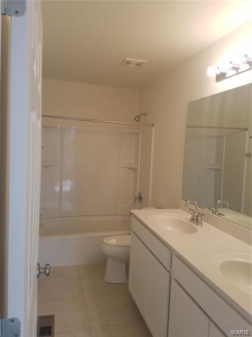 450 Dusty Brook Dr, O'fallon, MO 63366 photo 9