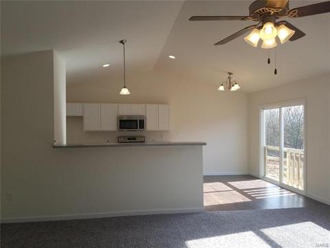 450 Dusty Brook Dr, O'fallon, MO 63366 photo 2