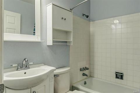 244 Glandore #D, Ballwin, MO 63021 photo 13