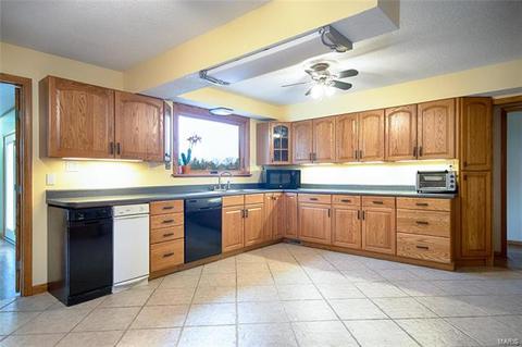 4432 Towers, Weldon Spring, MO 63304 photo 14