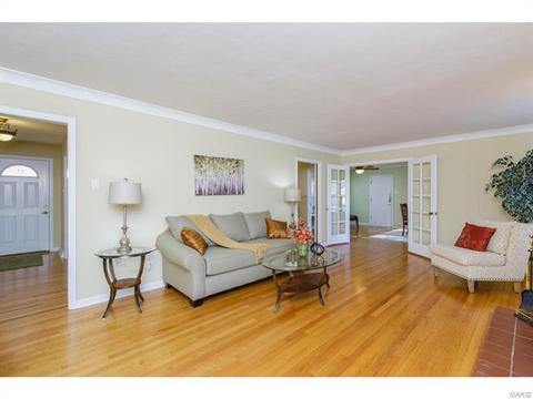 23 Baxter Ln, Chesterfield, MO 63017 photo 2