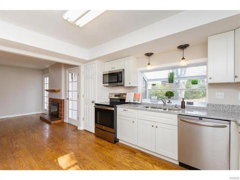 1 Morena, Ballwin, MO 63011 photo 2