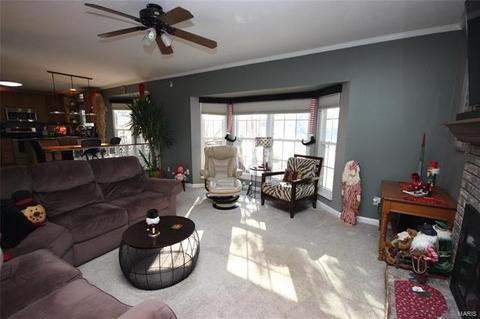 7108 Oak Stream Dr, O'fallon, MO 63368 photo 6