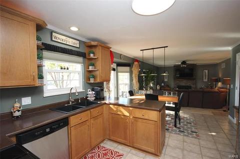 7108 Oak Stream Dr, O'fallon, MO 63368 photo 9