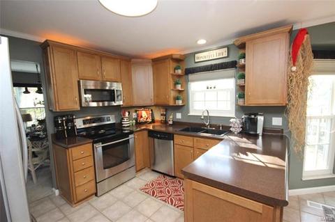 7108 Oak Stream Dr, O'fallon, MO 63368 photo 12