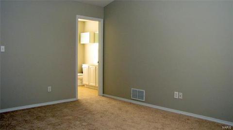 588 Midland Dr, O'fallon, MO 63366 photo 6