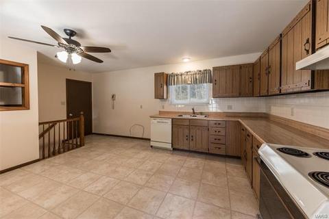 109 Hickory Hill Dr, Eureka, MO 63025 photo 8