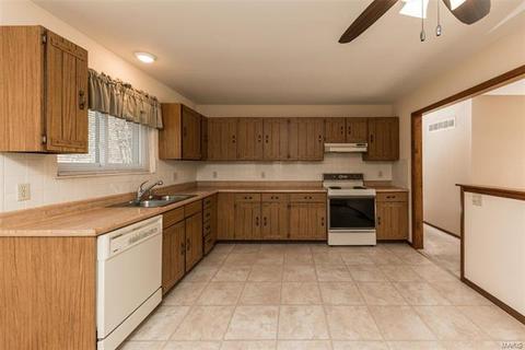 109 Hickory Hill Dr, Eureka, MO 63025 photo 10