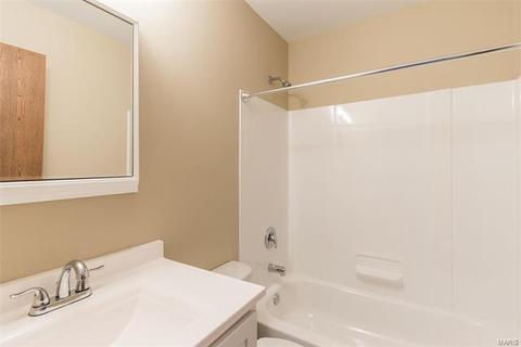 109 Hickory Hill Dr, Eureka, MO 63025 photo 17