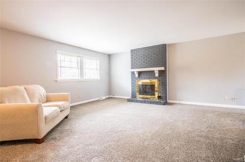 413 Montbrook, O'fallon, MO 63366 photo 3