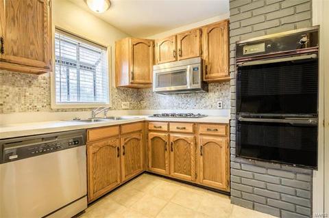 413 Montbrook, O'fallon, MO 63366 photo 8