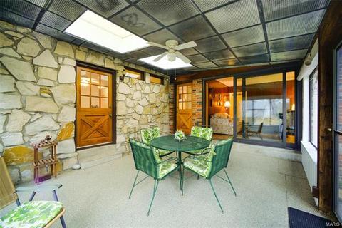 412 Bedford Ln, Ballwin, MO 63011 photo 22