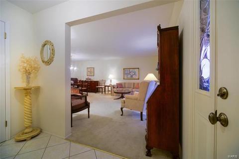 412 Bedford Ln, Ballwin, MO 63011 photo 5