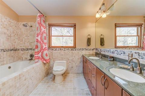 1325 Bridge Creek Trl, Ellisville, MO 63021 photo 13