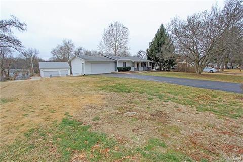 808 Rauscher, Ballwin, MO 63011 photo 2