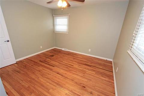 808 Rauscher, Ballwin, MO 63011 photo 9