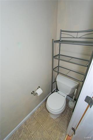 808 Rauscher, Ballwin, MO 63011 photo 11