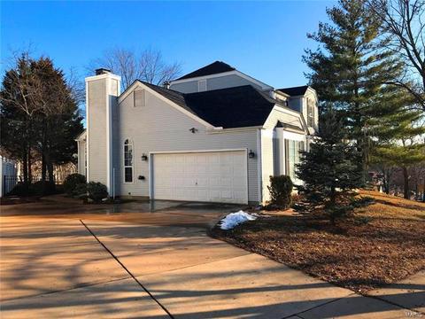 1210 Red Oak Plantation, Ballwin, MO 63021 photo 2