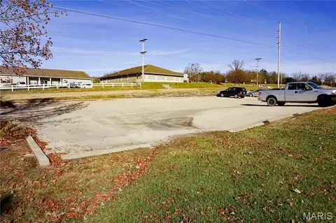 1810 E 10th St, Rolla, MO 65401 photo 3