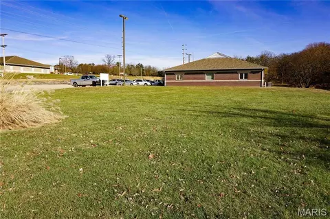 1810 E 10th St, Rolla, MO 65401 photo 2