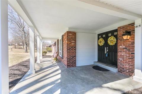 415 Monticello Dr, Ballwin, MO 63011 photo 2